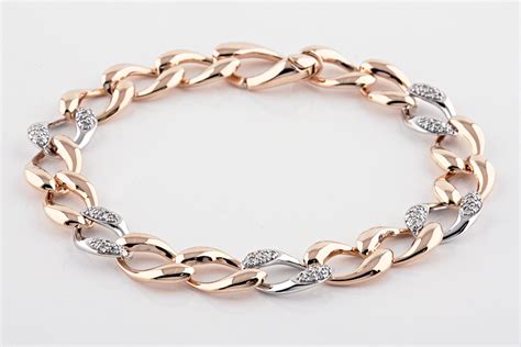 Bracciale Bois de Rose Oro rosa, oro bianco e diamanti 